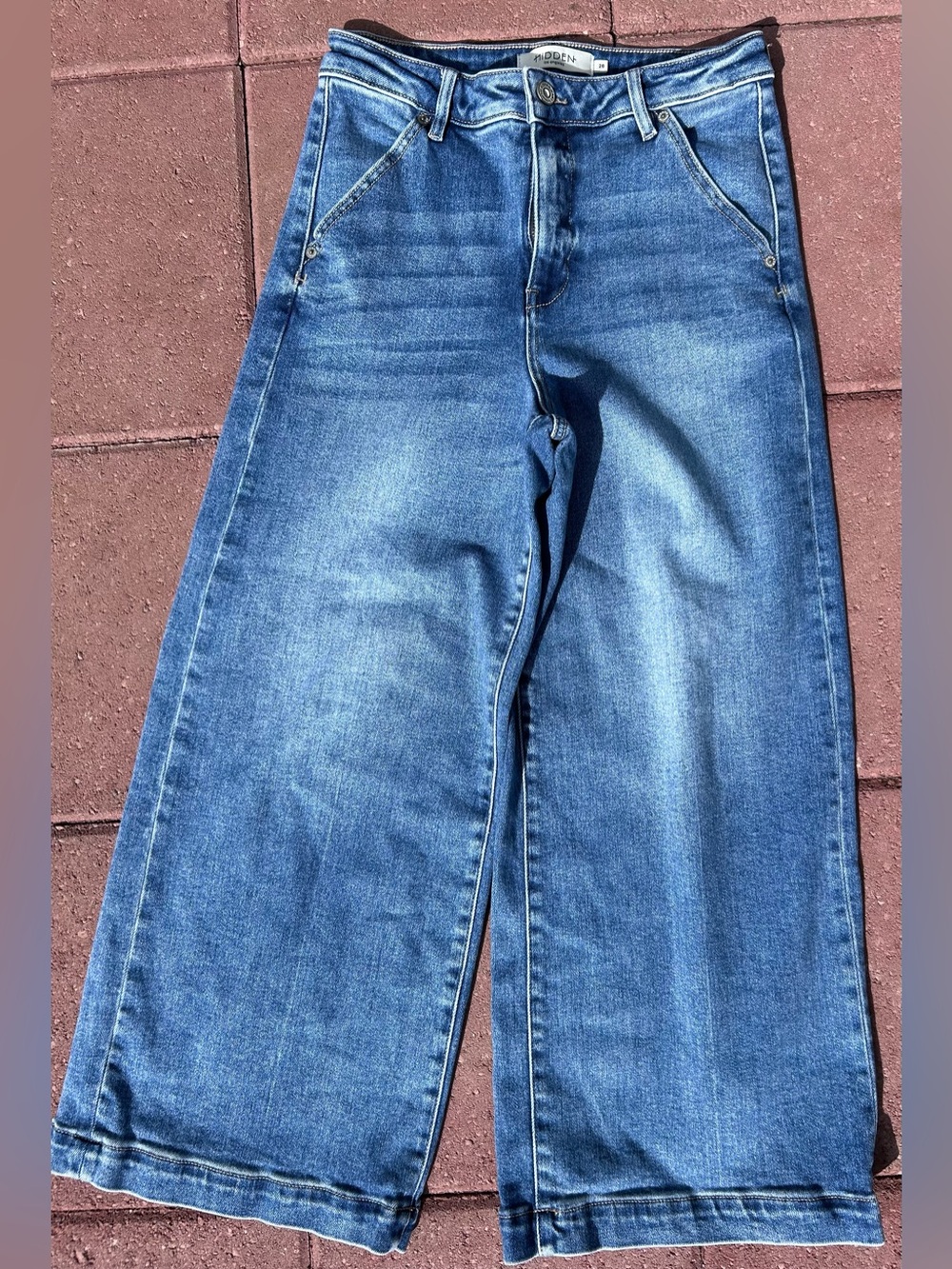 Hidden Jeans Wide-Leg Denim Size 28 women’s